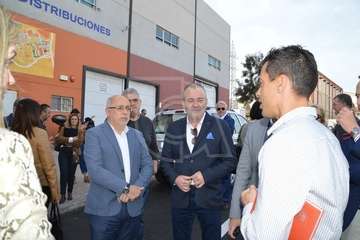 El Cabildo comprueba las obras en el polígono de Cruz de La Gallina y Salinetas (Foto TA)